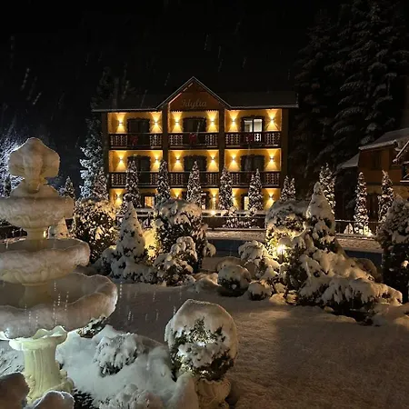 Idylia Grand Lodge Myhowe